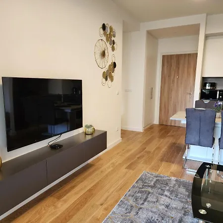 Ramonda - Waterfront Apartment Belgrade