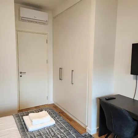 Ramonda Waterfront - Bw Aqua Belgrád